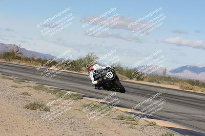 media/Nov-16-2025-Race Pace (Sun) [[8c5fa54630]]/Non Verified Riders (1st 20 Minutes)/3-Turn 3 Inside (11am)/